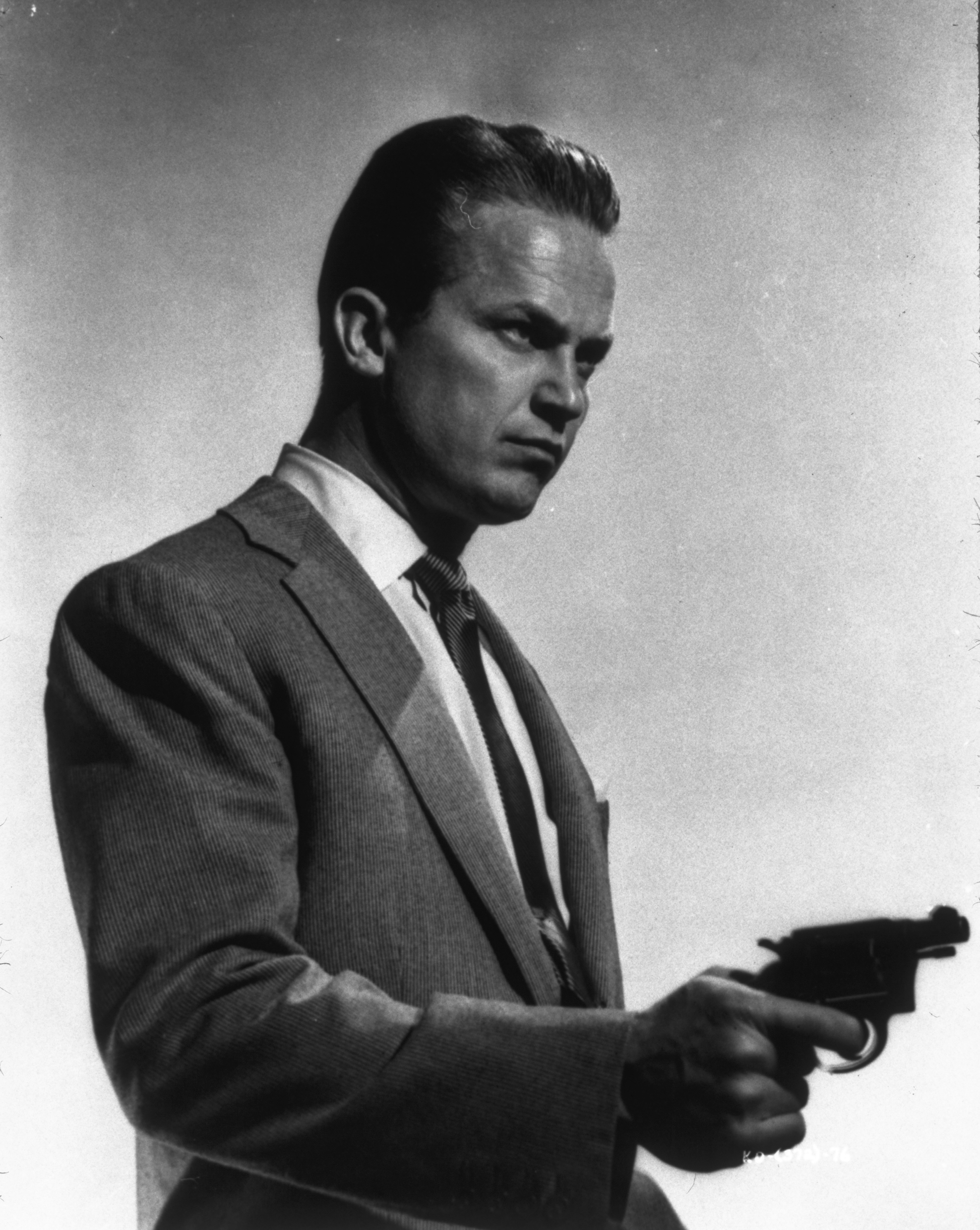 kiss me deadly kiss me deadly